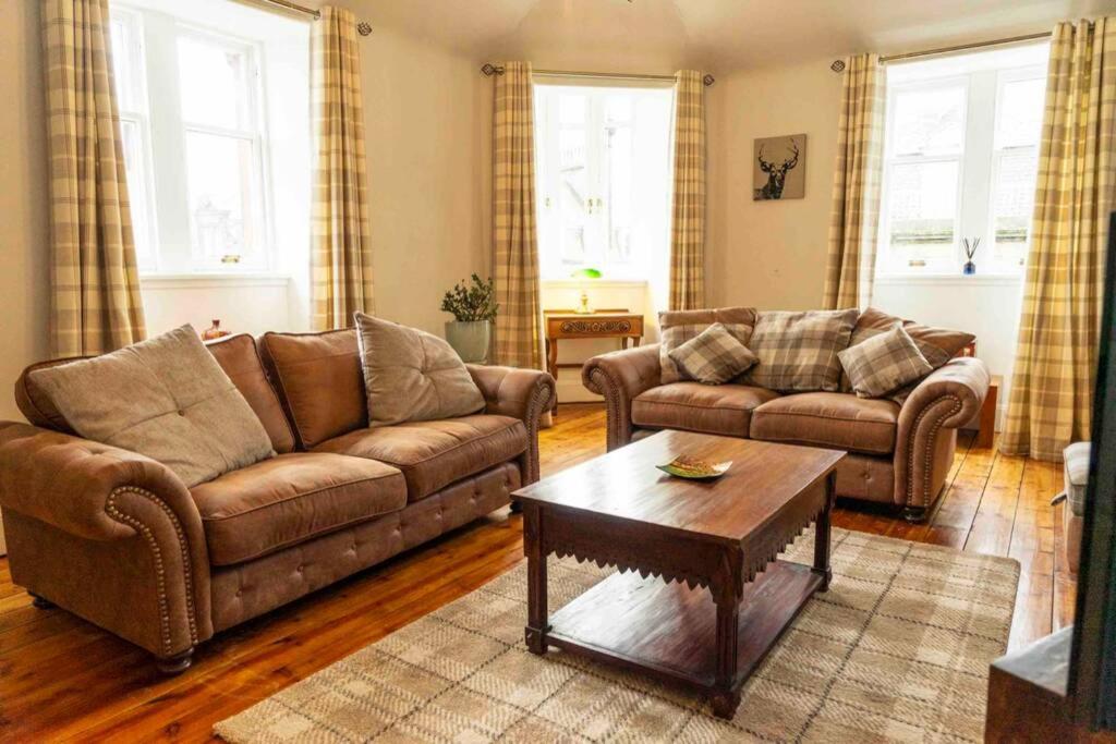 Spacious City Centre Apartment Full Of Character Inverness Buitenkant foto