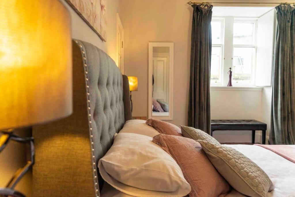 Spacious City Centre Apartment Full Of Character Inverness Buitenkant foto
