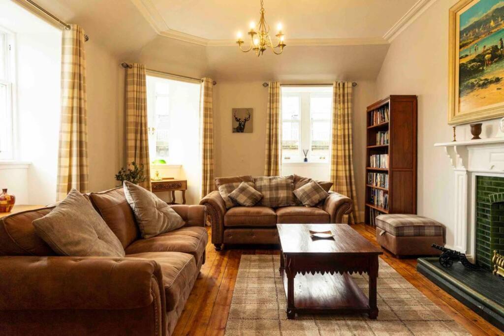 Spacious City Centre Apartment Full Of Character Inverness Buitenkant foto