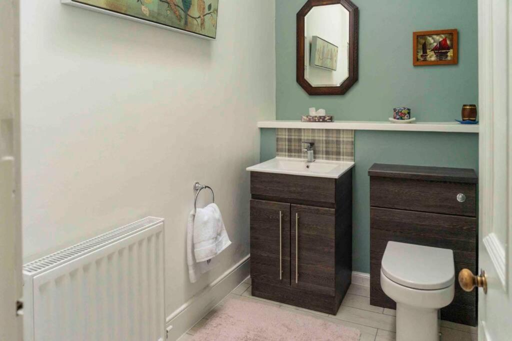 Spacious City Centre Apartment Full Of Character Inverness Buitenkant foto