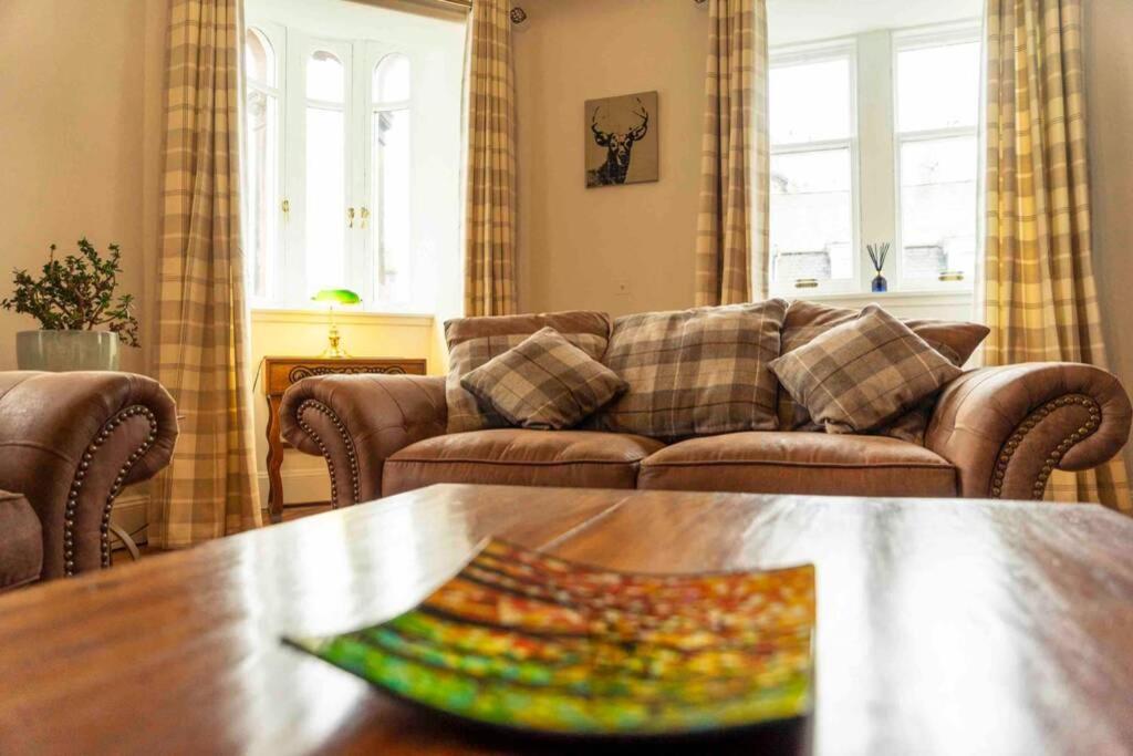Spacious City Centre Apartment Full Of Character Inverness Buitenkant foto